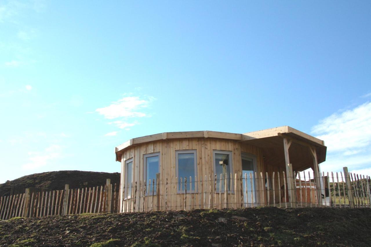 Skye Cabins Skeabost Eksteriør billede